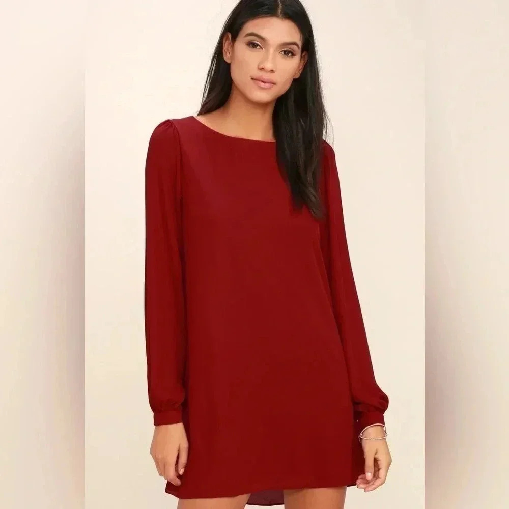 (7) NWOT LULUS Status Update  Wine Red Shift Dress​